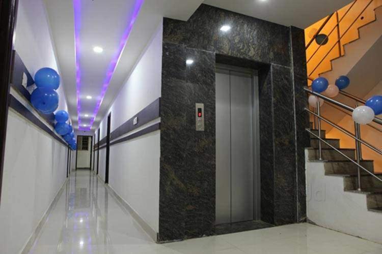 Seaqueen Residency Hotel Chennai Exterior foto