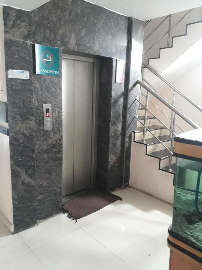 Seaqueen Residency Hotel Chennai Exterior foto